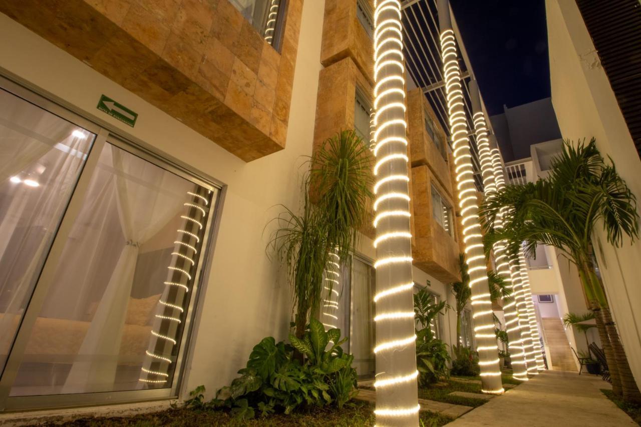 Hotel Villas Segovia Suites Playa Del Carmen Exterior photo